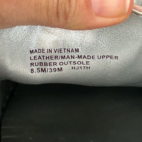 Michael Kors Rubber Outsole Pink Leather Slip On - Picture 6 of 11